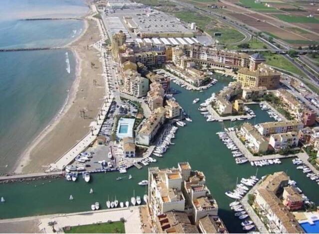 Valencia Beach Room With Private Bathroom Coliving Port Saplaya Kültér fotó